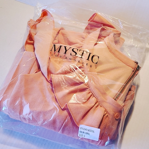 NWT Mystic Cold shoulder Ruffel Dress /Sma… - Picture 4 of 6